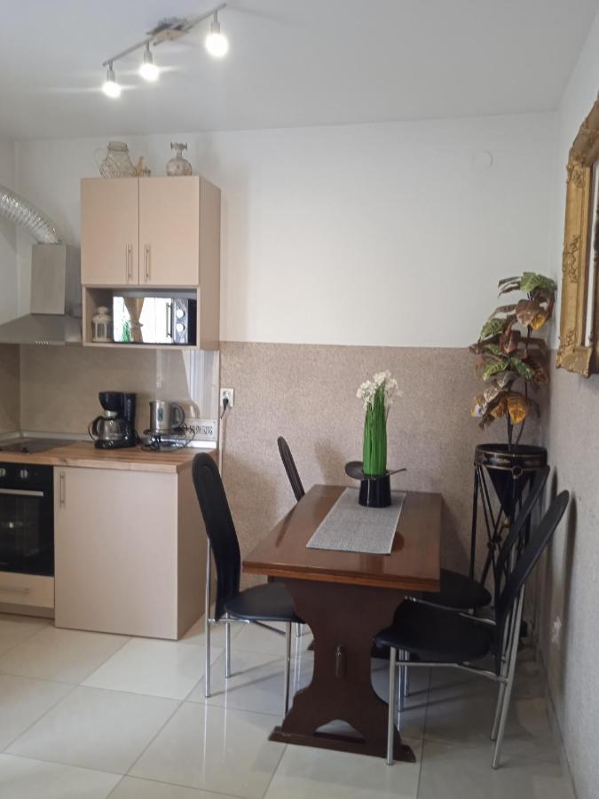 Apartment Top Centar บันยาลูกา ภายนอก รูปภาพ