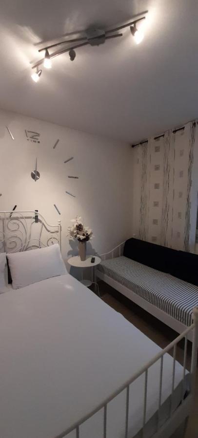 Apartment Top Centar บันยาลูกา ภายนอก รูปภาพ