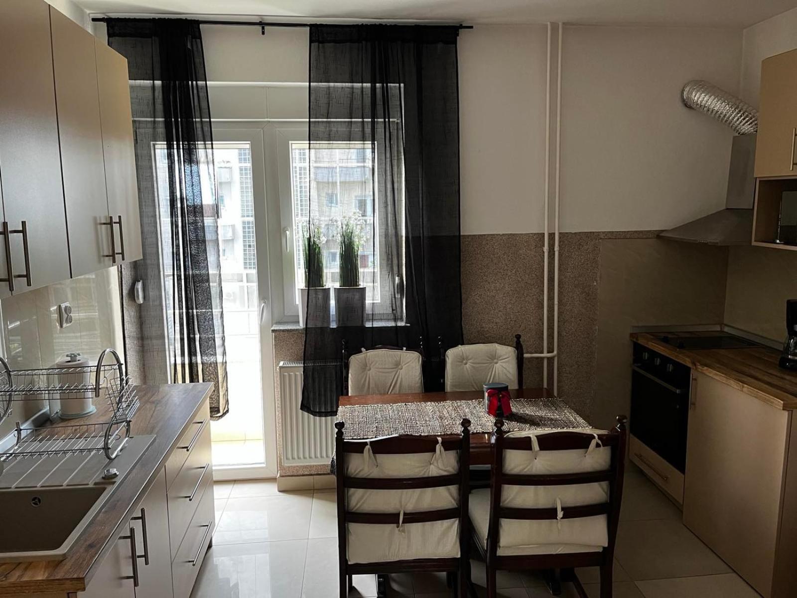 Apartment Top Centar บันยาลูกา ภายนอก รูปภาพ