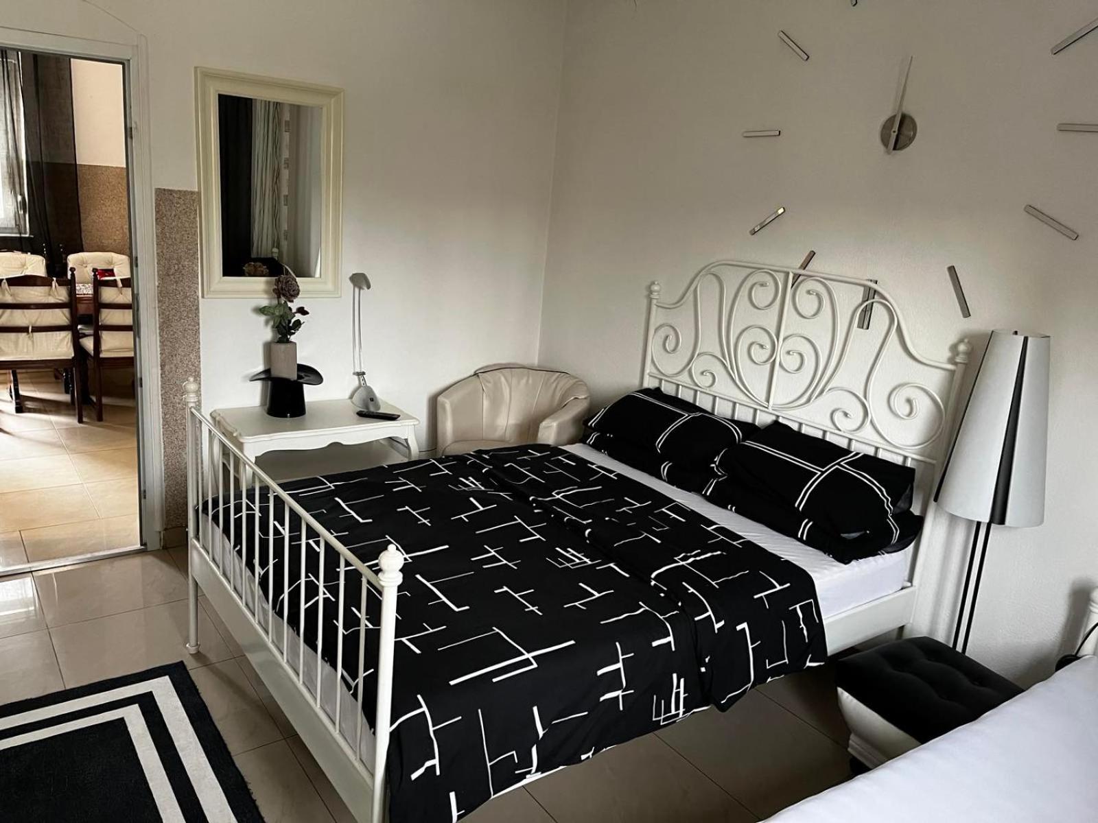 Apartment Top Centar บันยาลูกา ภายนอก รูปภาพ