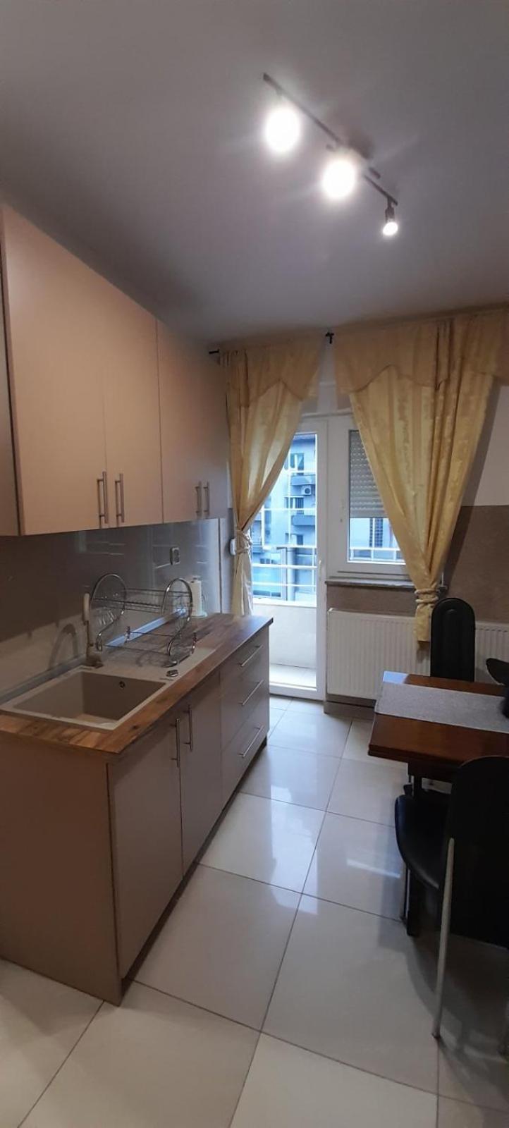 Apartment Top Centar บันยาลูกา ภายนอก รูปภาพ